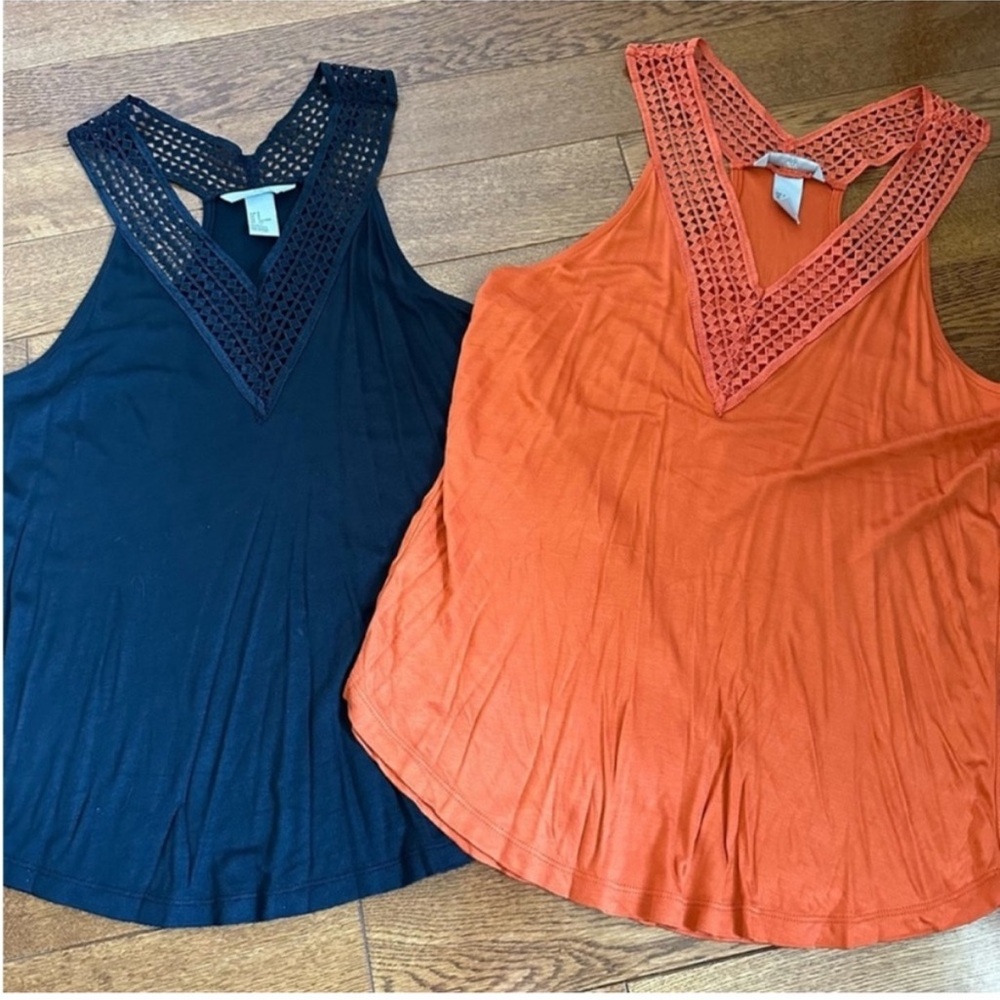 2 tank tops